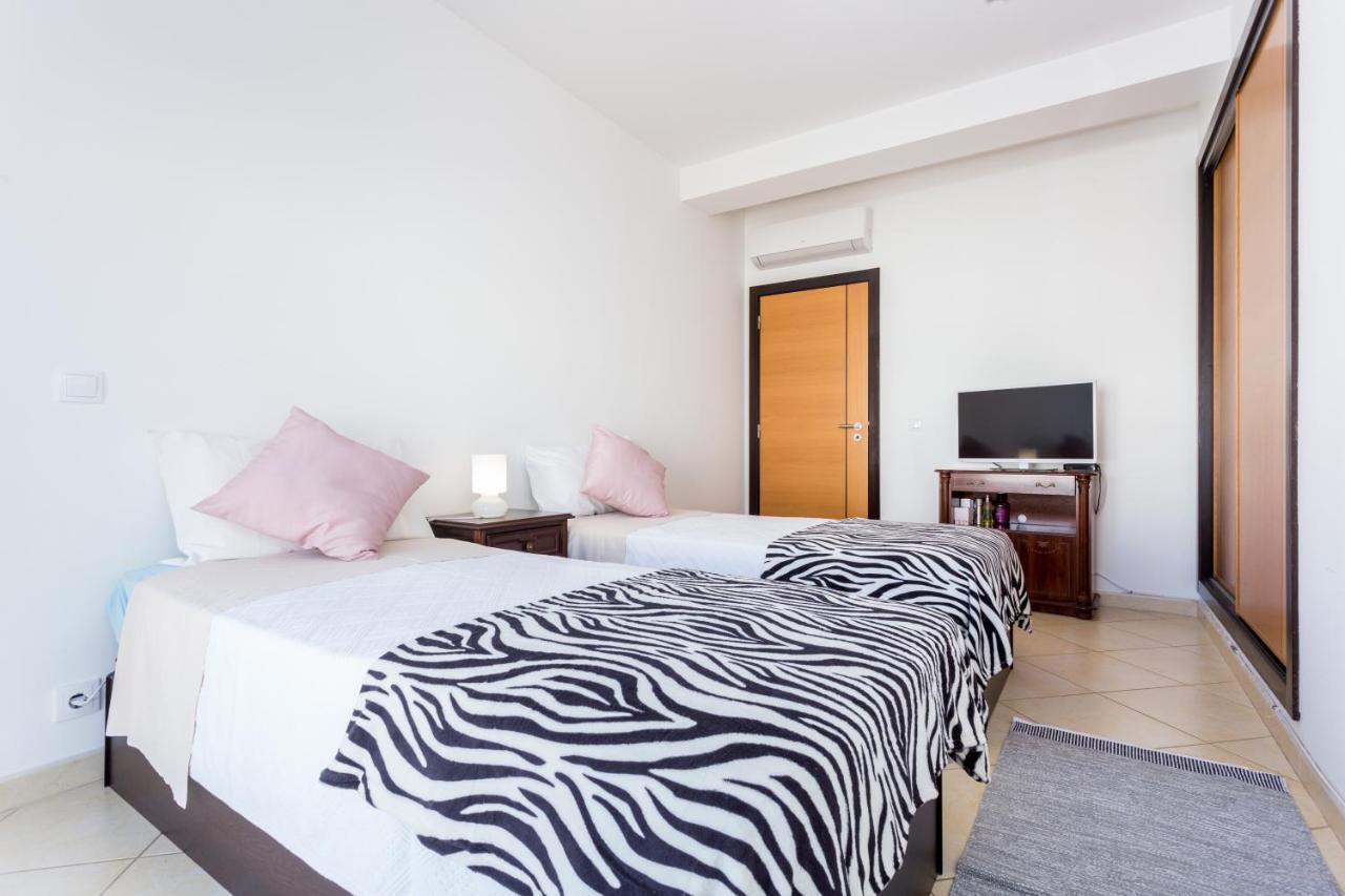 Ouranascente Apartment อัลบูเฟรา ภายนอก รูปภาพ