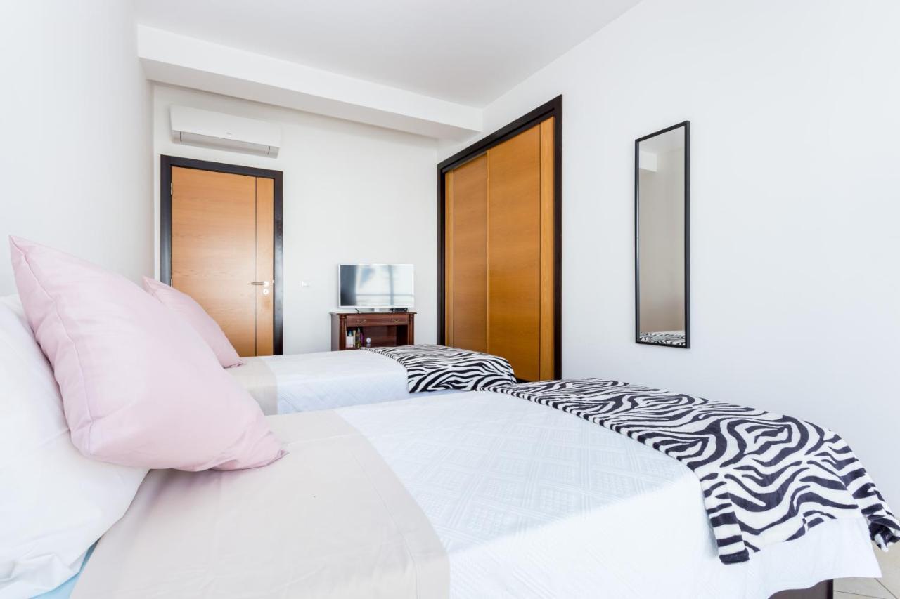 Ouranascente Apartment อัลบูเฟรา ภายนอก รูปภาพ