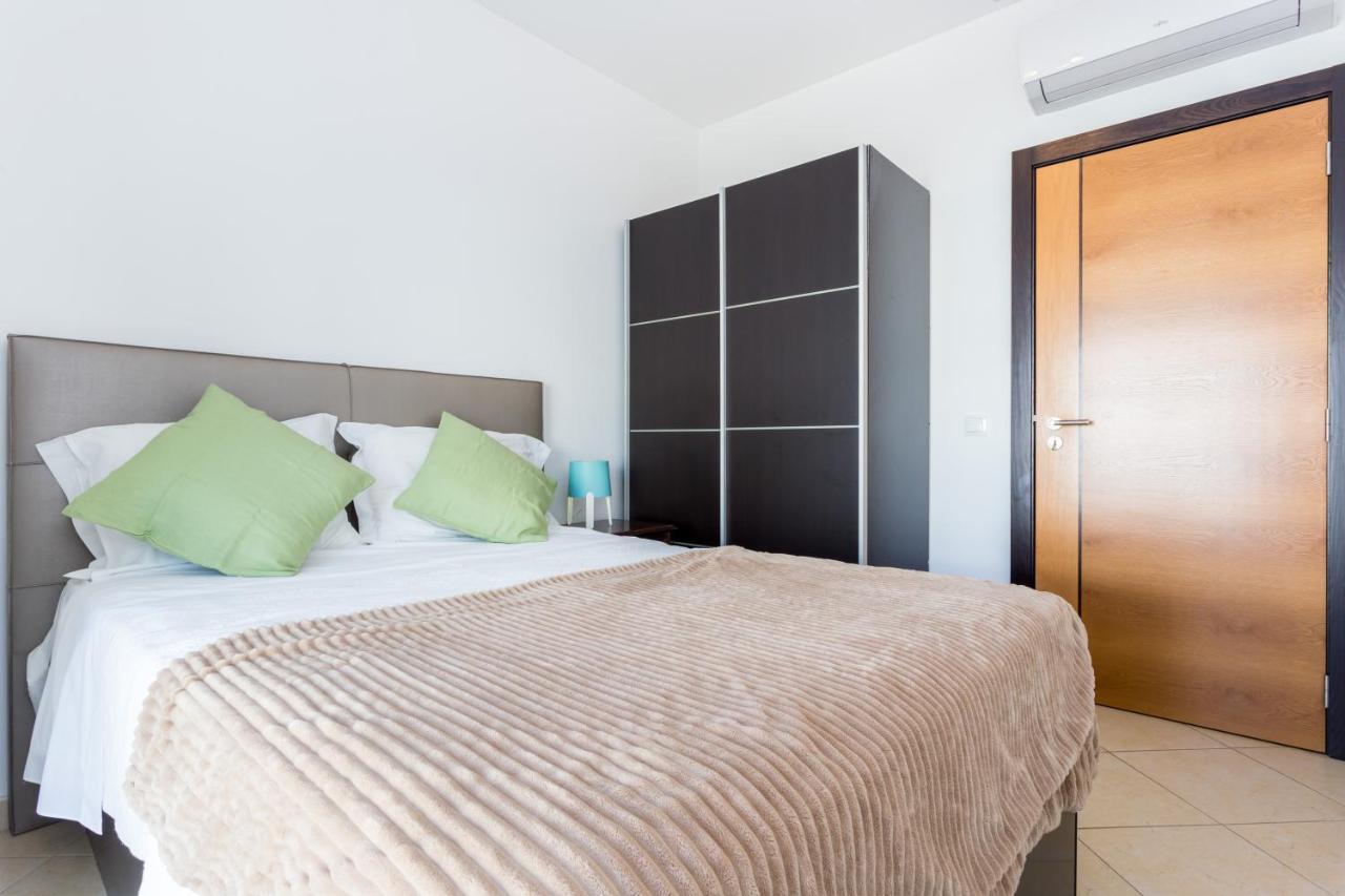Ouranascente Apartment อัลบูเฟรา ภายนอก รูปภาพ